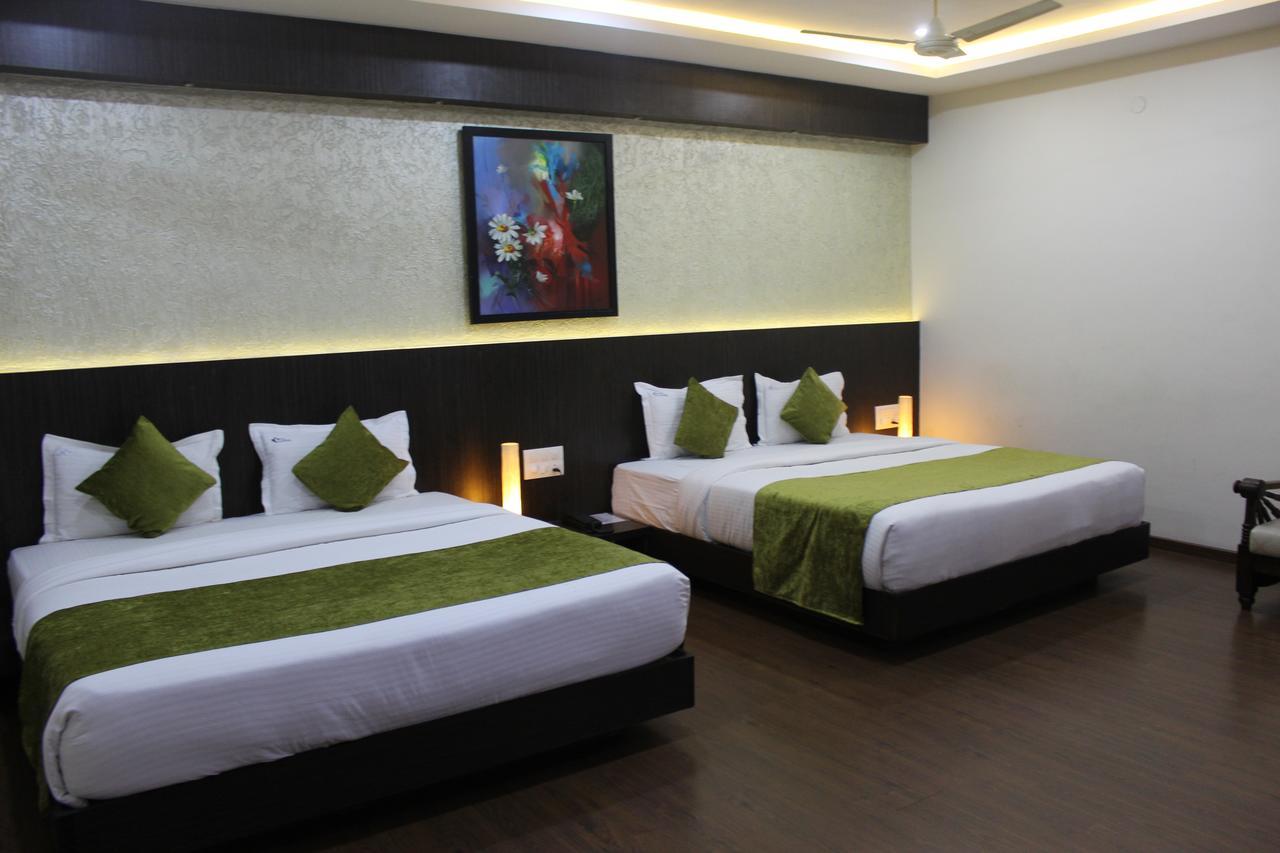 The Lotus Boutique Hotel Chikmagalūr Kültér fotó